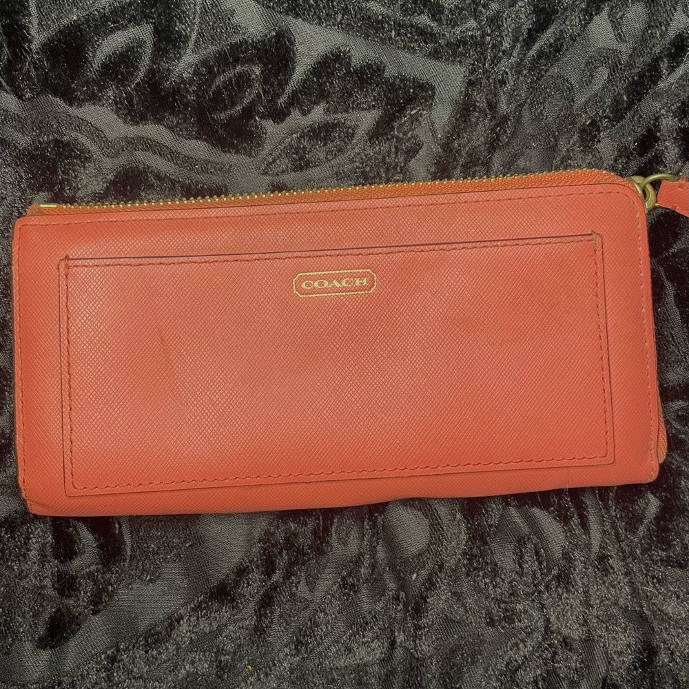 Coach Red Leather Wallet with Sleek Minimalist Design